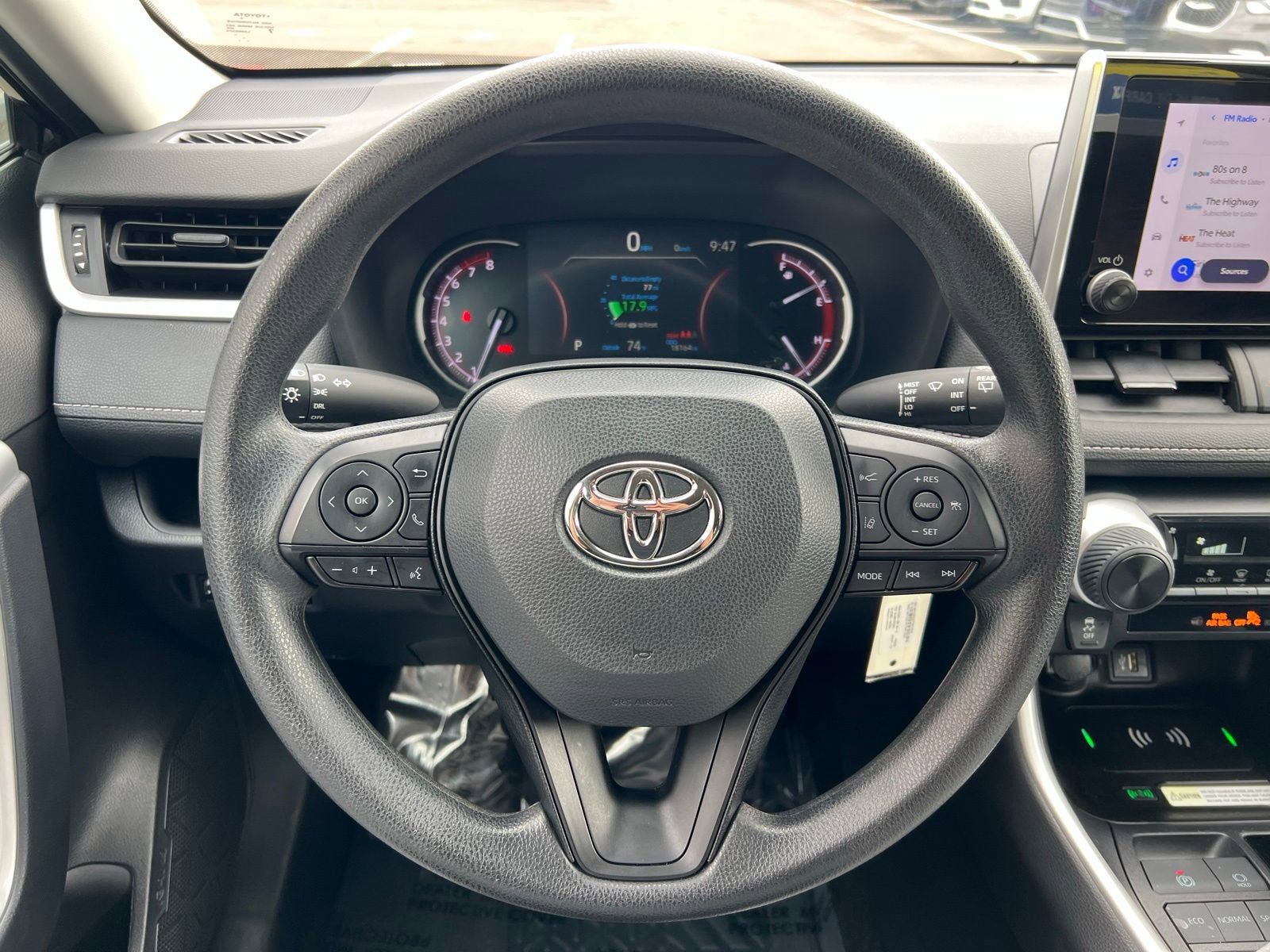Used 2024 Toyota RAV4 LE image 28