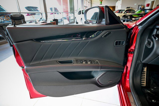 Used 2024 Maserati Quattroporte Modena Ultima Q4 image 15