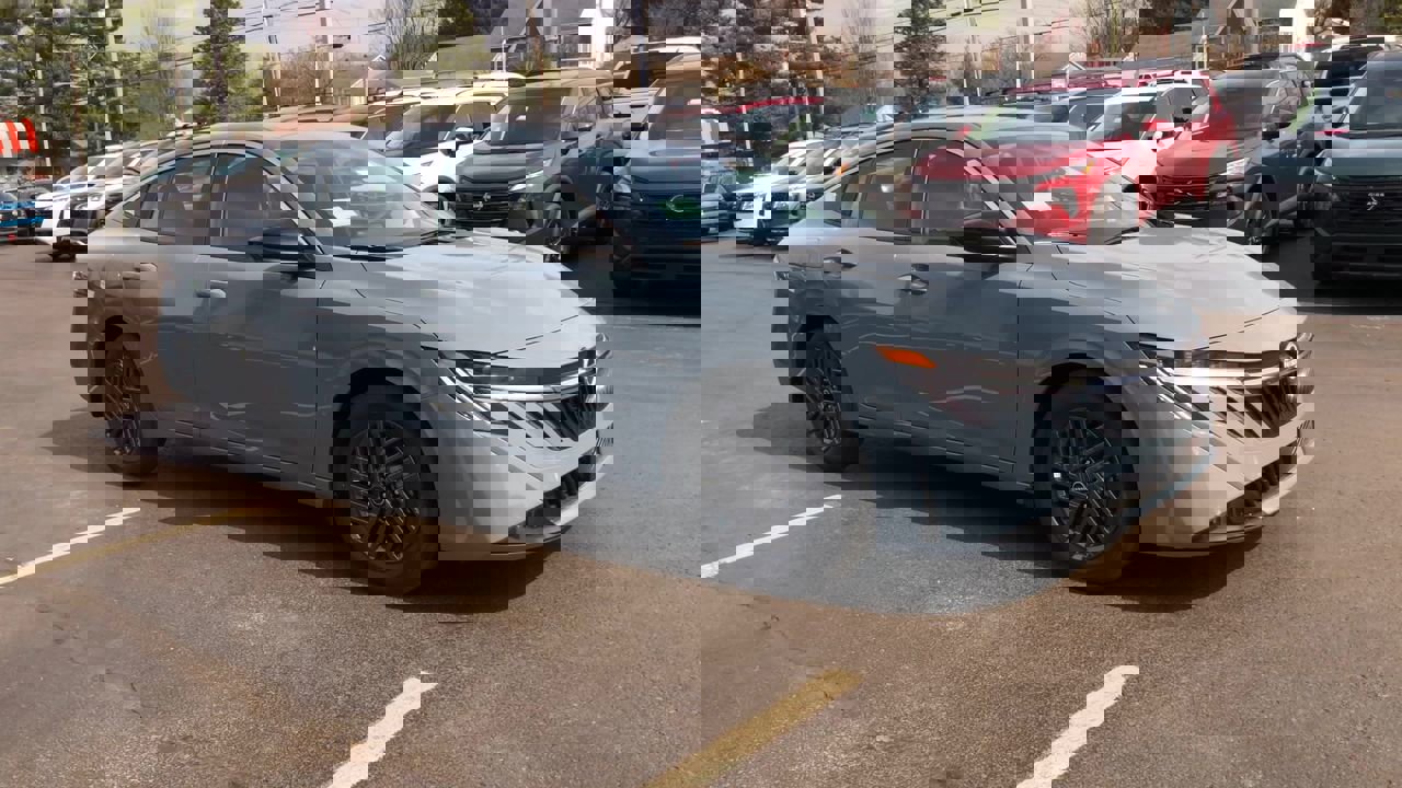 New 2026 Nissan Sentra SV w/ SV Convenience Package image 2