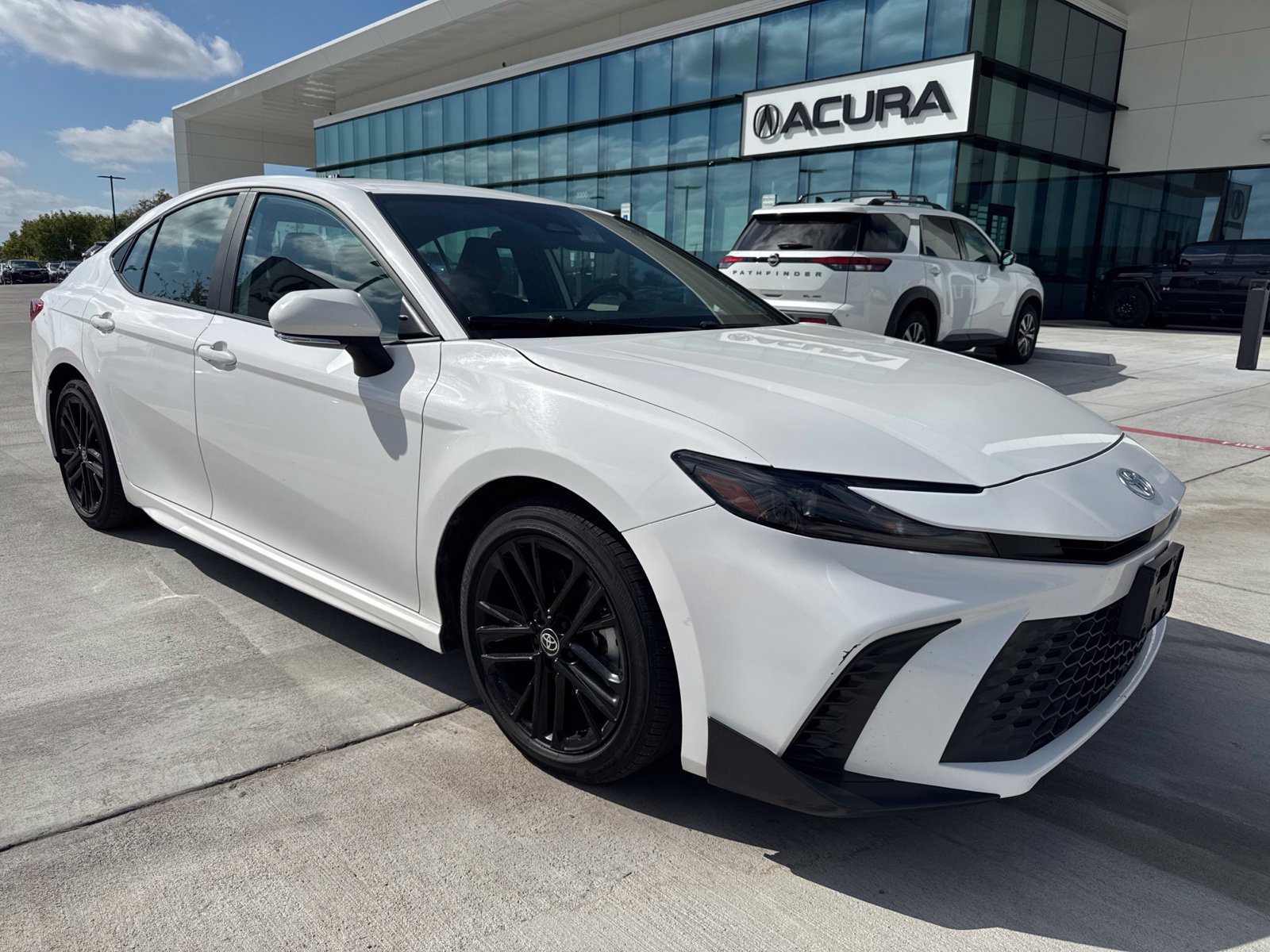 Used 2025 Toyota Camry SE FWD 360° Tour