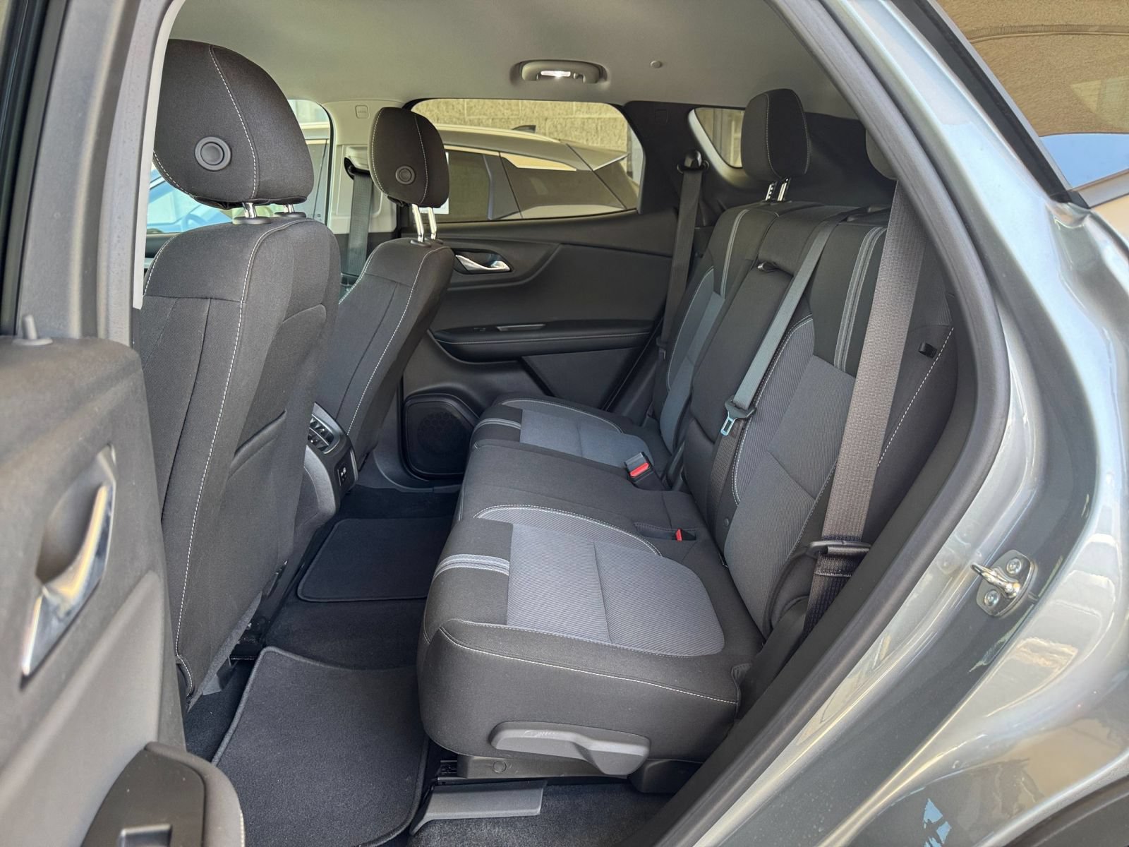 Used 2026 Chevrolet Blazer LT FWD image 27