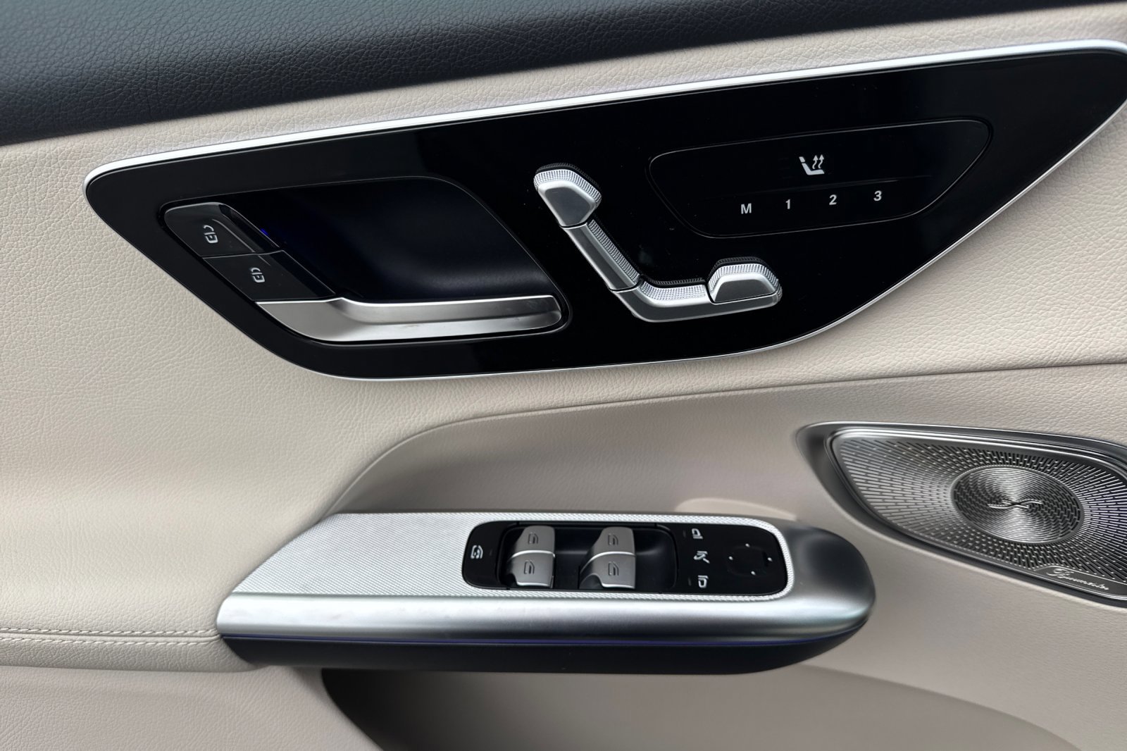 New 2026 Mercedes-Benz GLC 300 4MATIC image 11