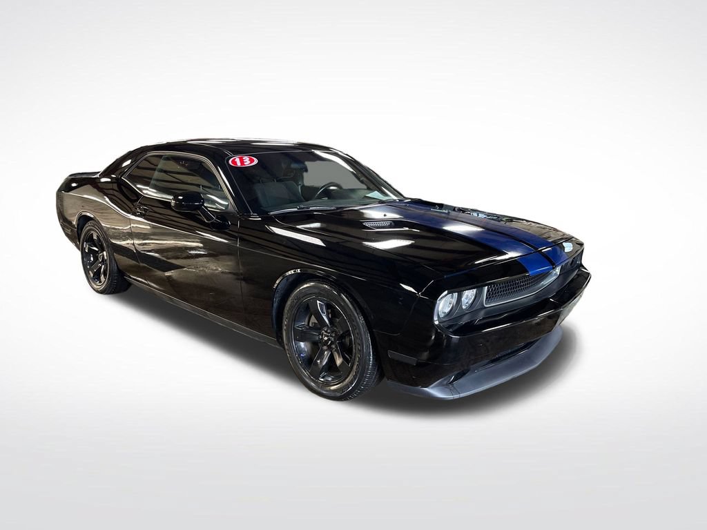 Used 2013 Dodge Challenger SXT RWD image 8
