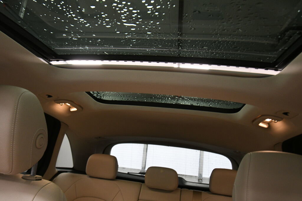 Used 2020 Mercedes-Benz GLC 300 4MATIC image 21