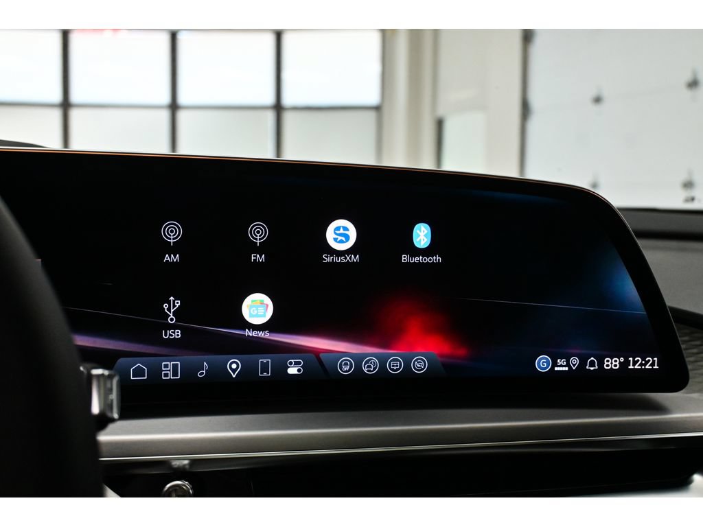 New 2026 Cadillac Lyriq V w/ Exterior Carbon Fiber Package AWD/4WD image 34