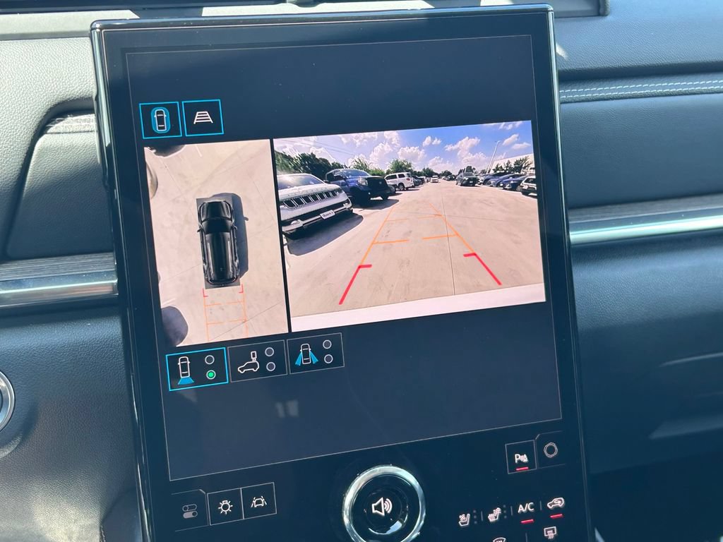 Used 2026 GMC Terrain Denali AWD/4WD image 34