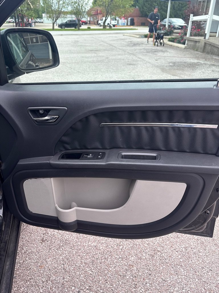 Used 2009 Dodge Journey R/T w/ Entertainment Group #2 AWD/4WD image 17