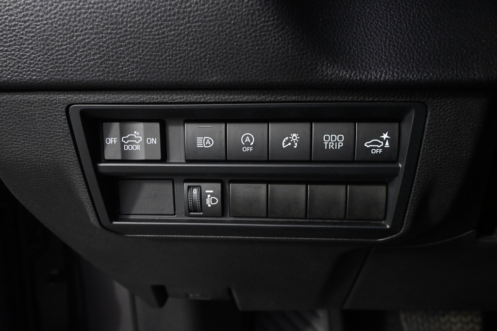 Used 2023 Toyota Tundra SR5 w/ SR5 Convenience Package AWD/4WD image 25