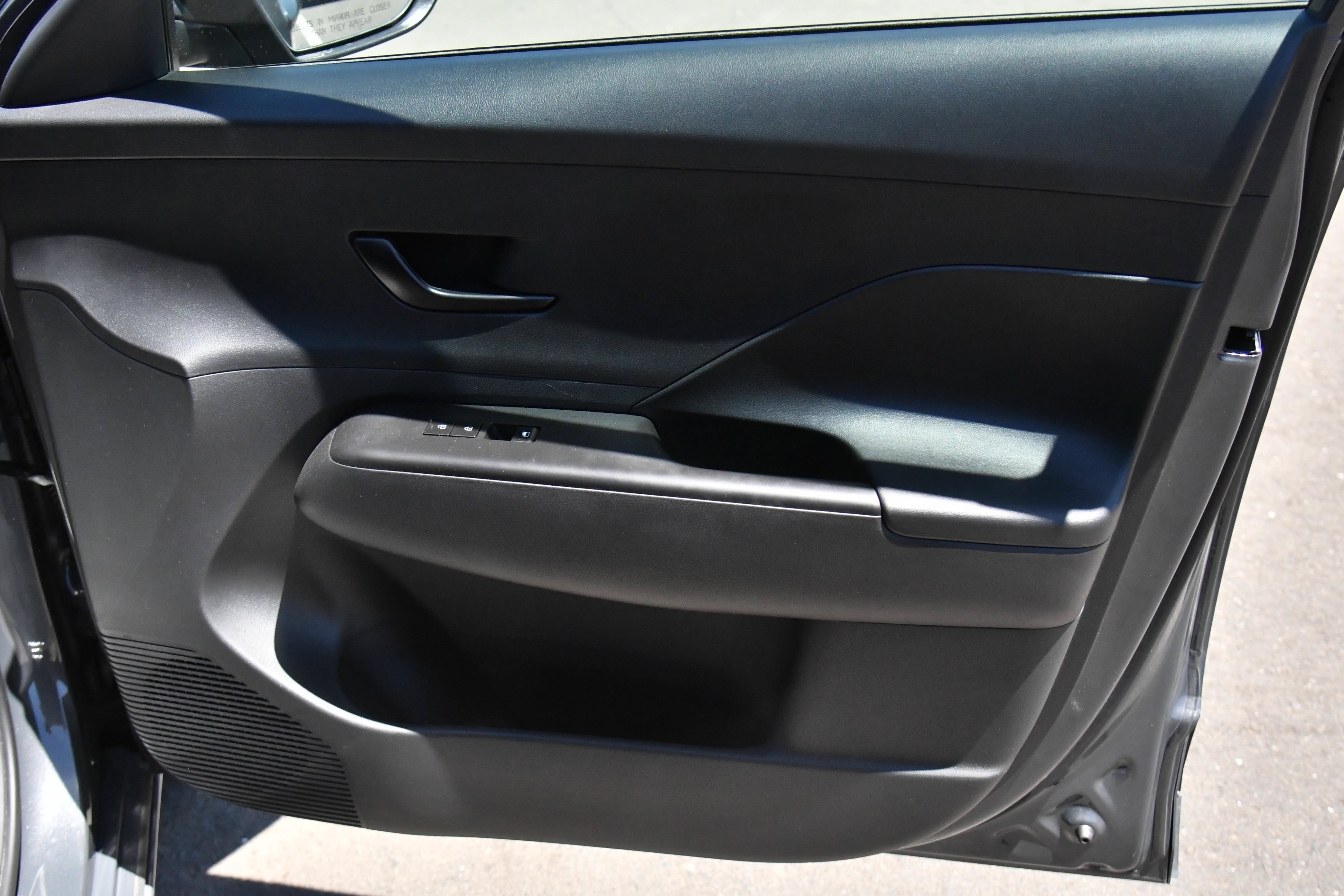 Used 2024 Hyundai Kona SEL FWD image 48