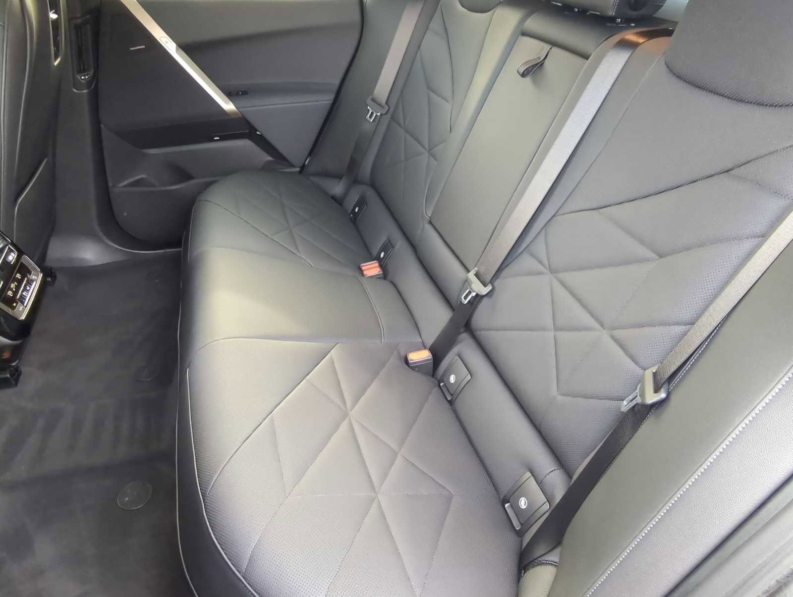 Certified 2025 BMW iX xDrive50 image 19