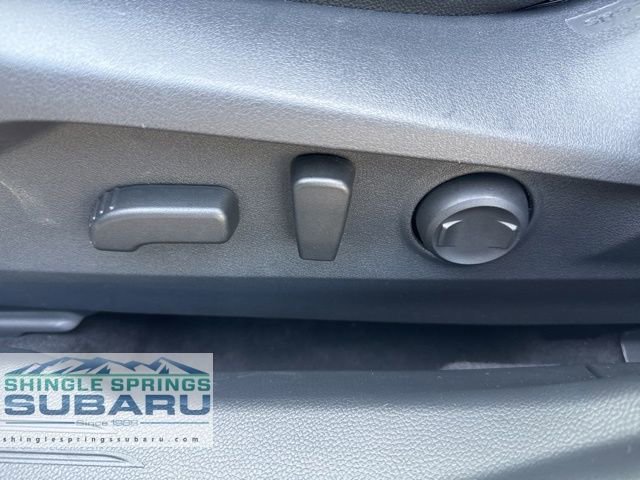 Certified 2025 Subaru Outback Onyx Edition AWD/4WD image 40