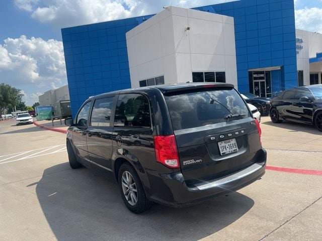 Used 2017 Dodge Grand Caravan SE FWD image 8
