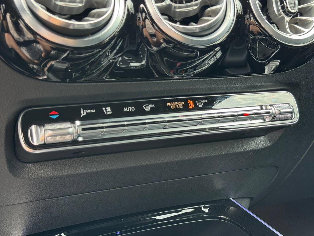 Used 2023 Mercedes-Benz GLA 250 w/ Premium Package image 37