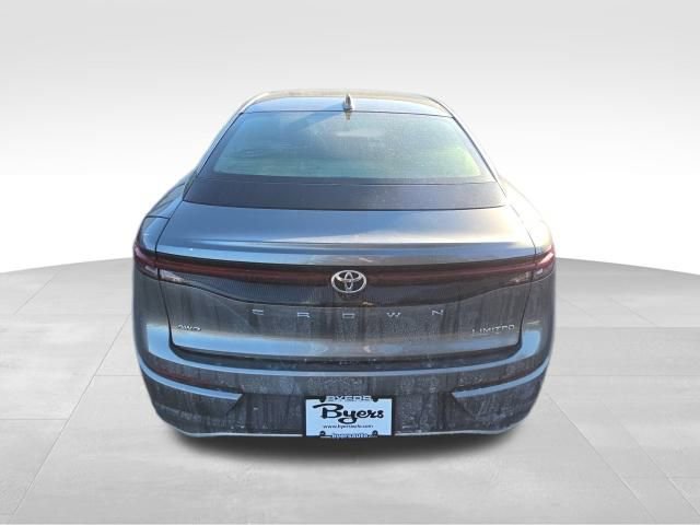Used 2023 Toyota Crown Limited image 5