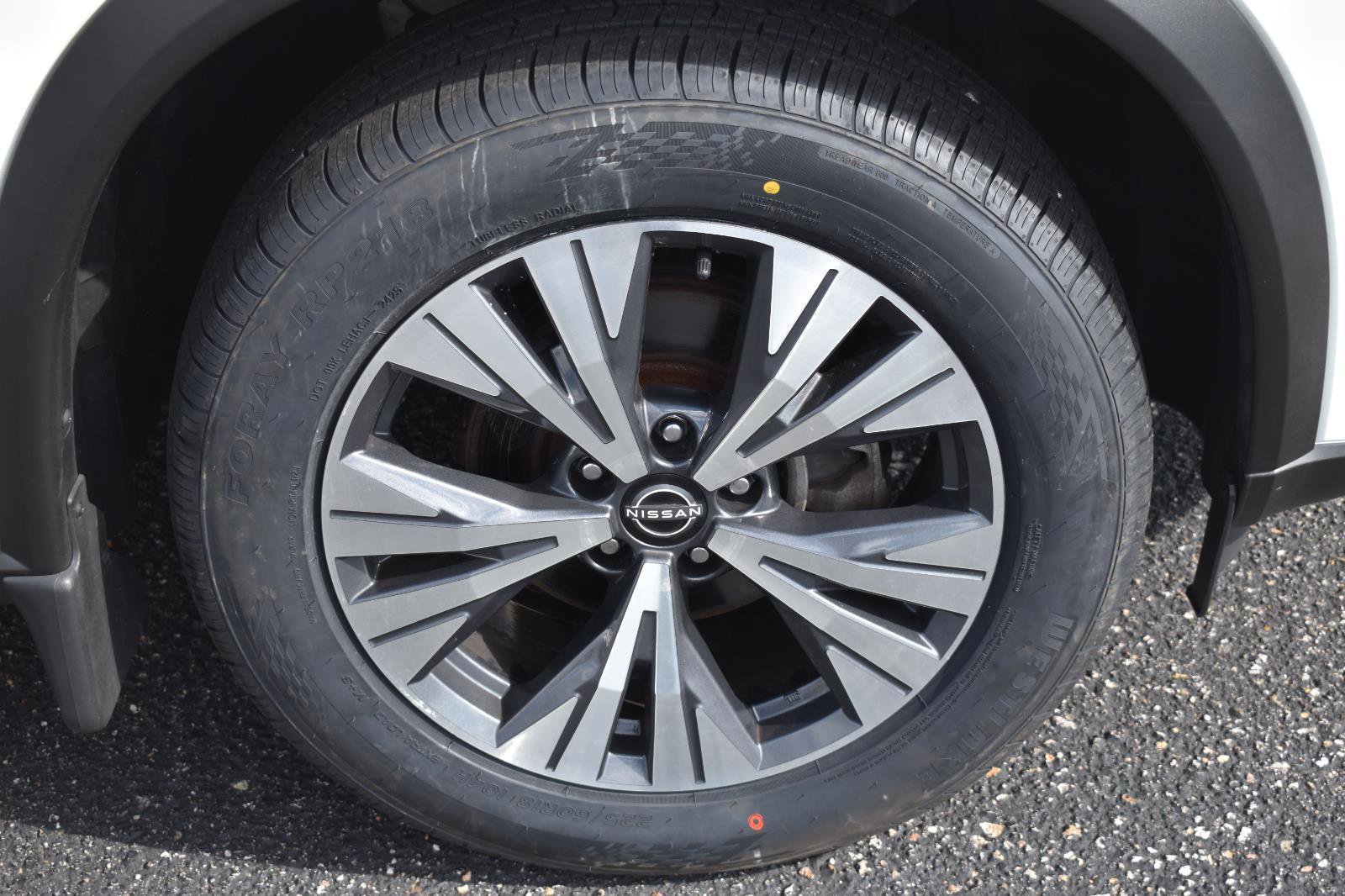 Used 2023 Nissan Rogue SV image 12