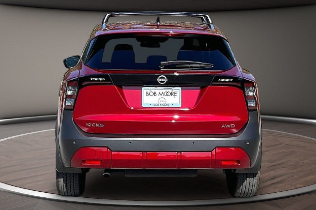 New 2027 Nissan Kicks SR AWD/4WD image 4