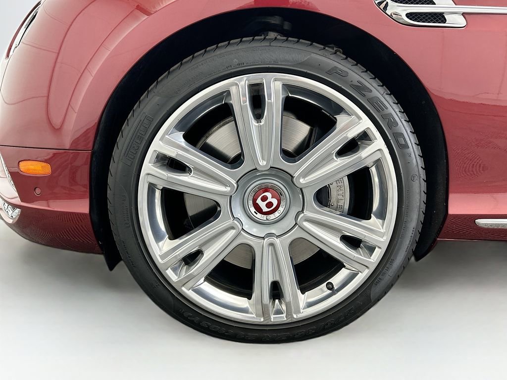 Used 2017 Bentley Continental GT image 34