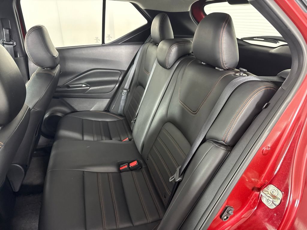Used 2020 Nissan Kicks SR w/ SR Premium Package FWD image 23