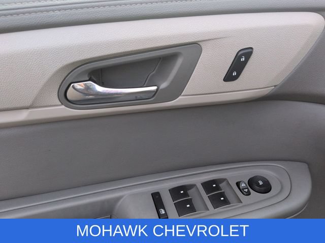 Used 2017 Chevrolet Traverse LS FWD image 21