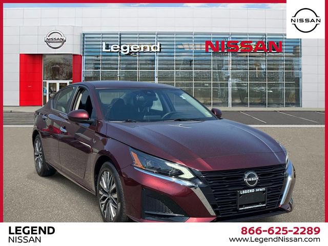 Certified 2023 Nissan Altima 2.5 SV FWD image 1