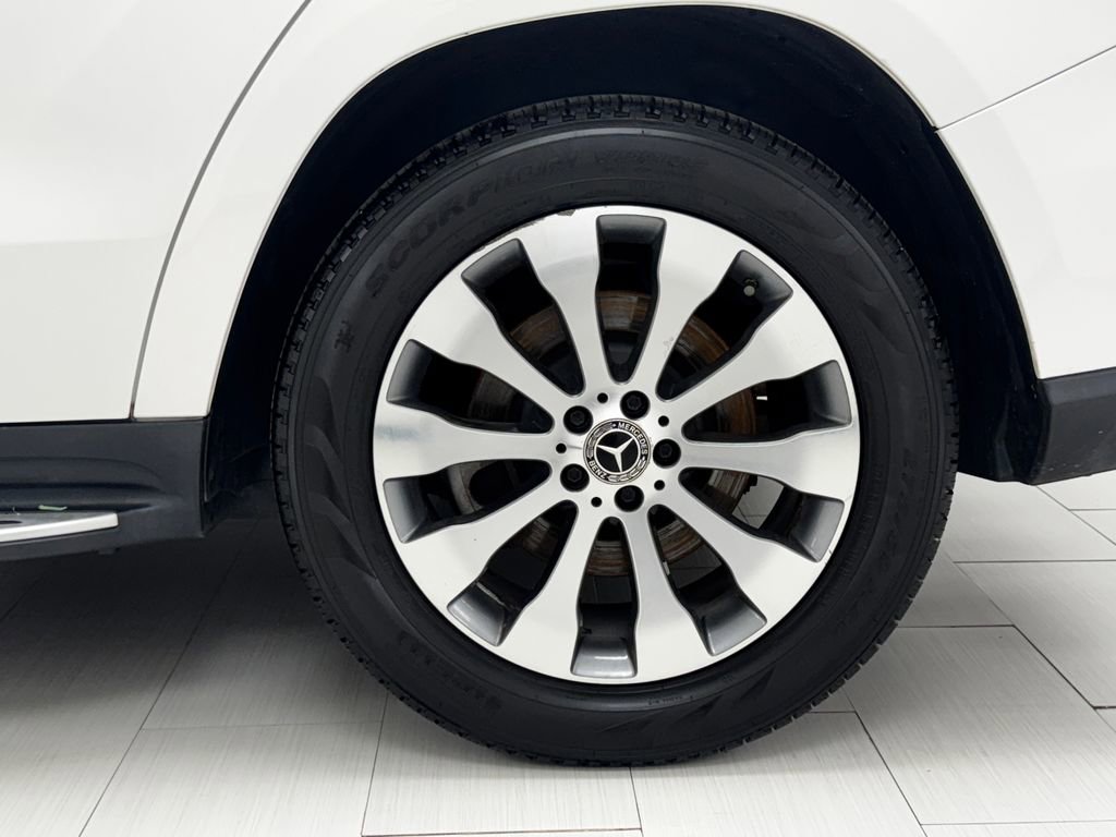 Used 2018 Mercedes-Benz GLS 450 4MATIC image 42