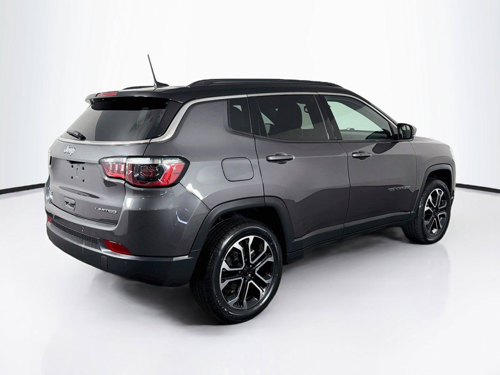 Used 2024 Jeep Compass Limited AWD/4WD image 11