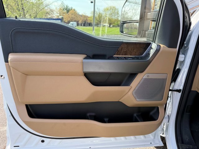 New 2025 Ford F250 Lariat w/ Lariat Ultimate Package image 12