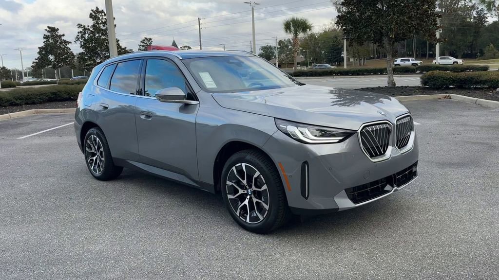 New 2026 BMW X3 xDrive30 w/ Premium Package image 2