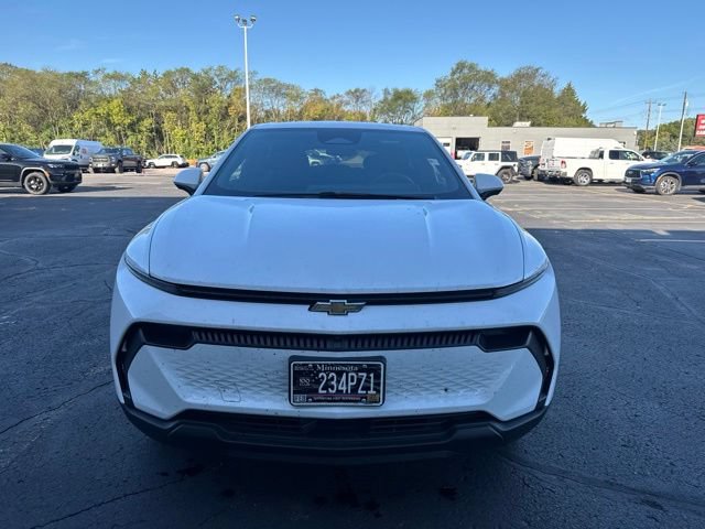 Used 2026 Chevrolet Equinox EV LT w/ Comfort Package AWD/4WD image 2