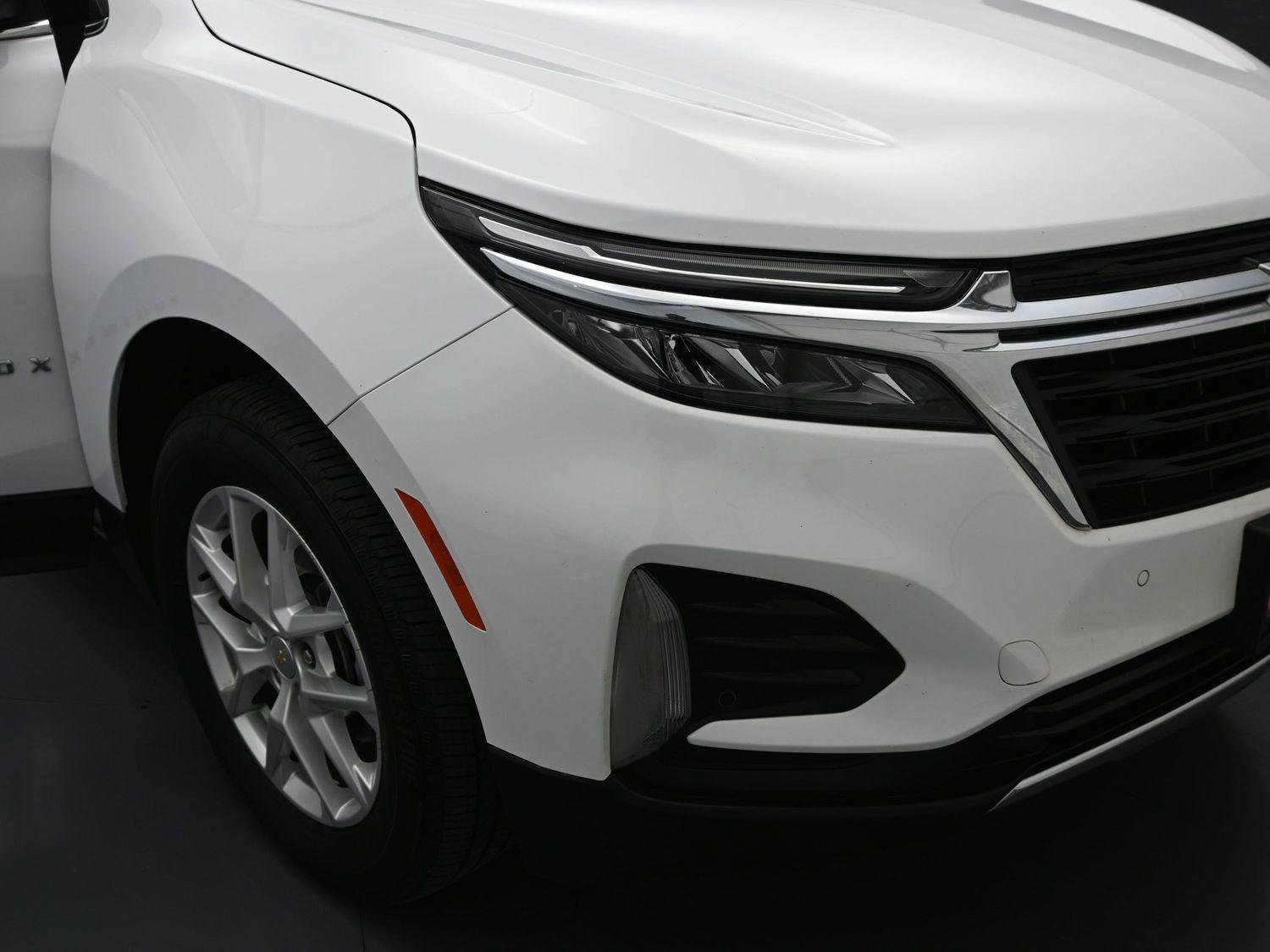 Used 2023 Chevrolet Equinox LT image 16