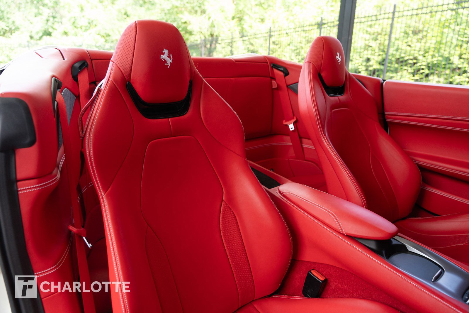 Used 2019 Ferrari Portofino image 34