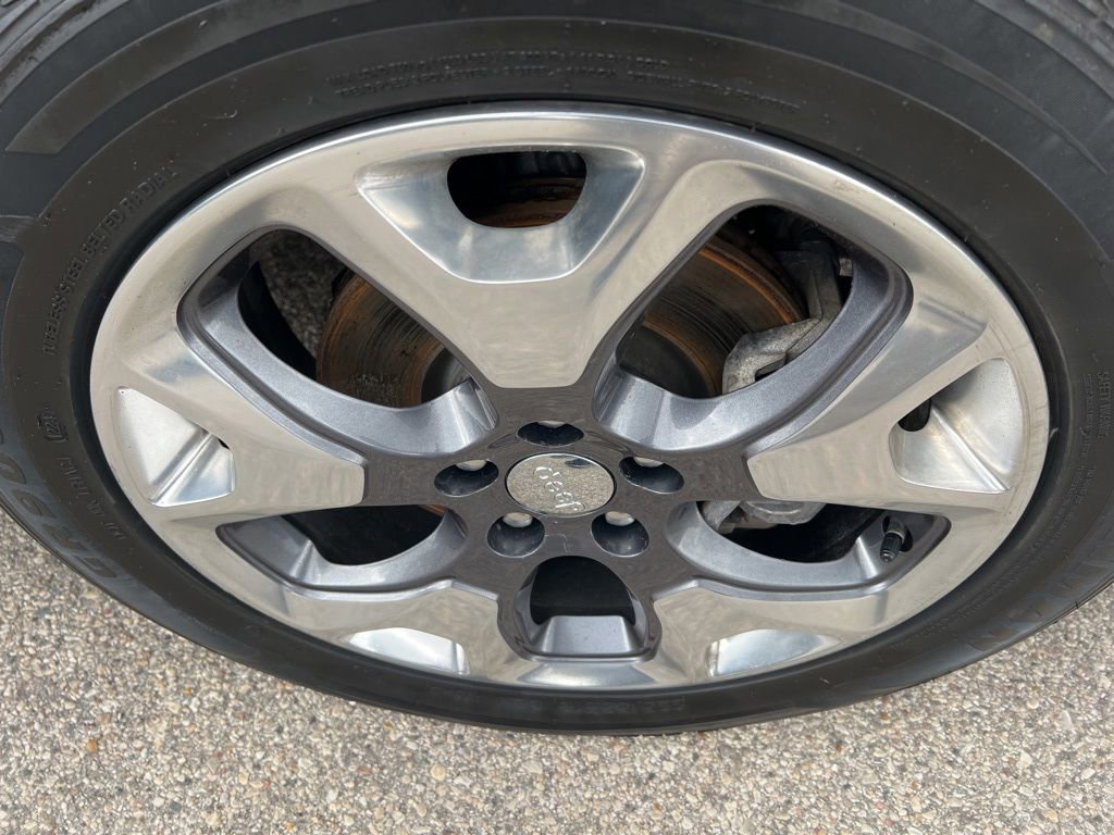 Used 2021 Jeep Compass Limited image 38