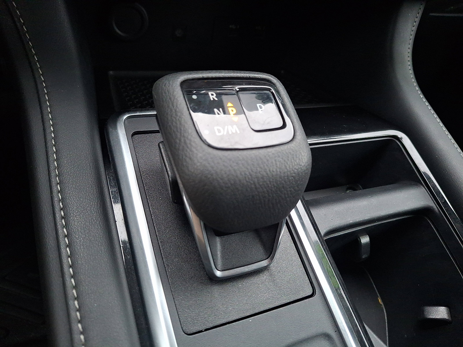 Used 2023 Nissan Pathfinder SL image 14