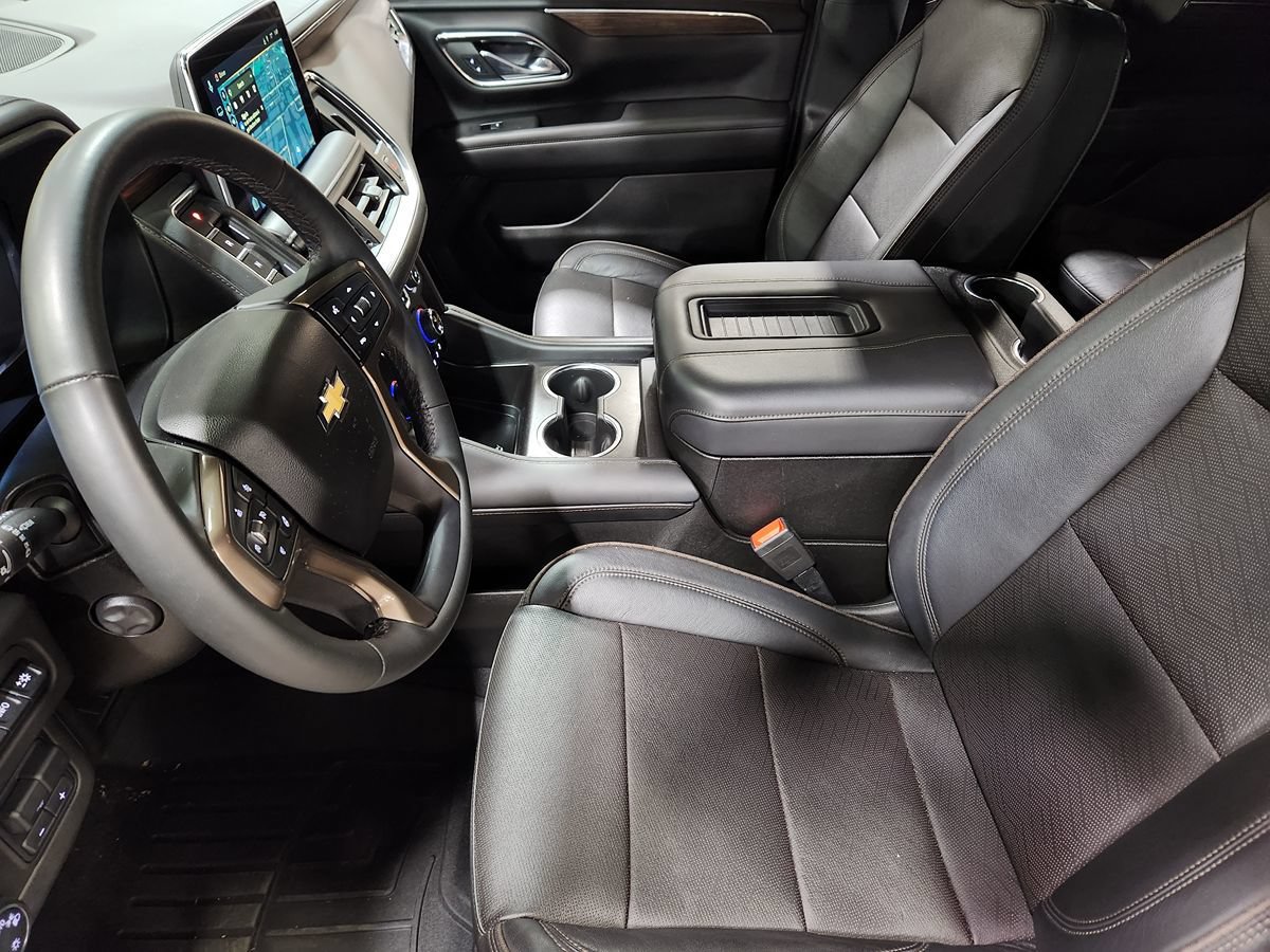 Used 2023 Chevrolet Tahoe High Country w/ Premium Package AWD/4WD image 31
