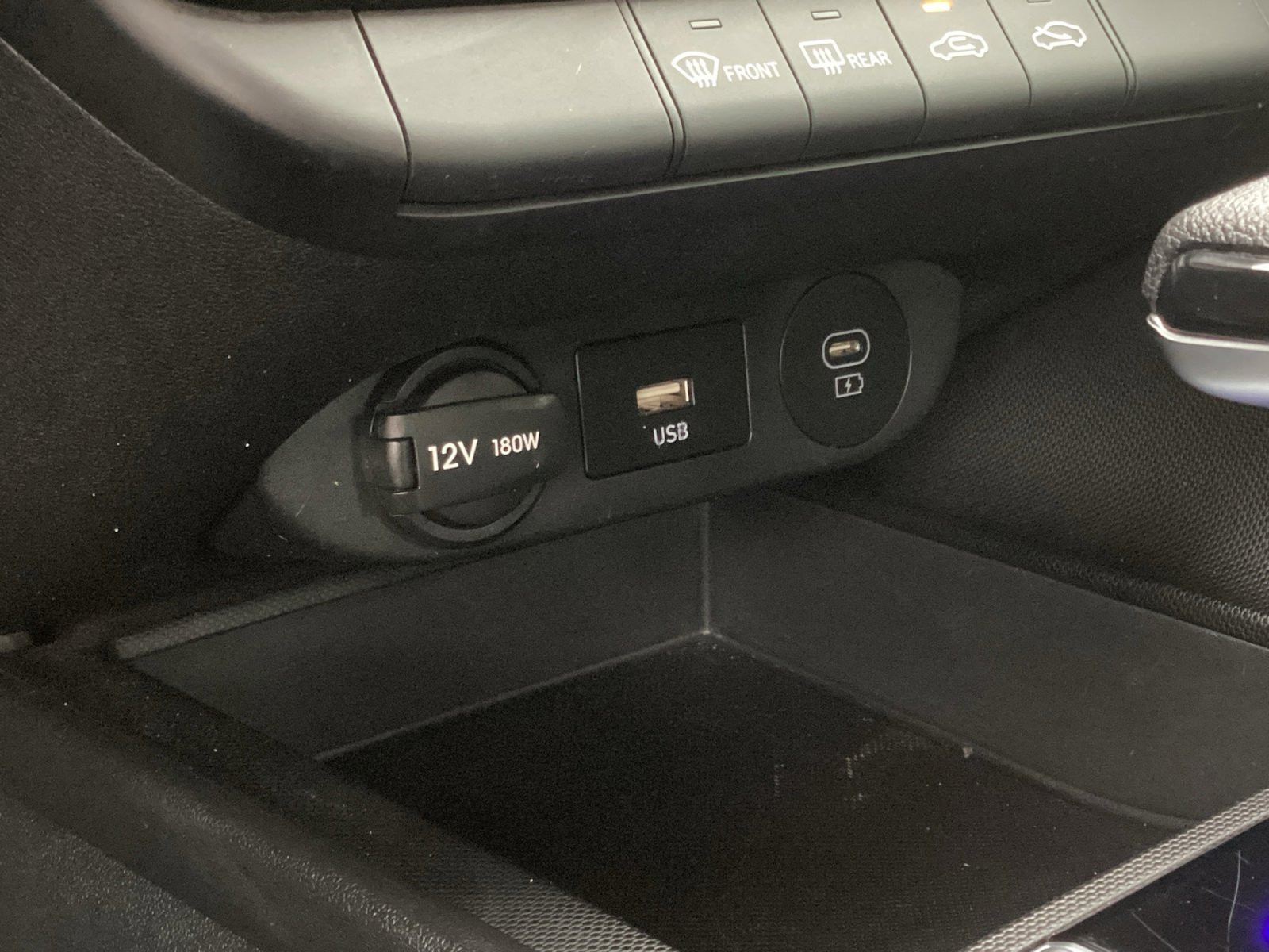 Used 2024 Hyundai Elantra SEL image 24