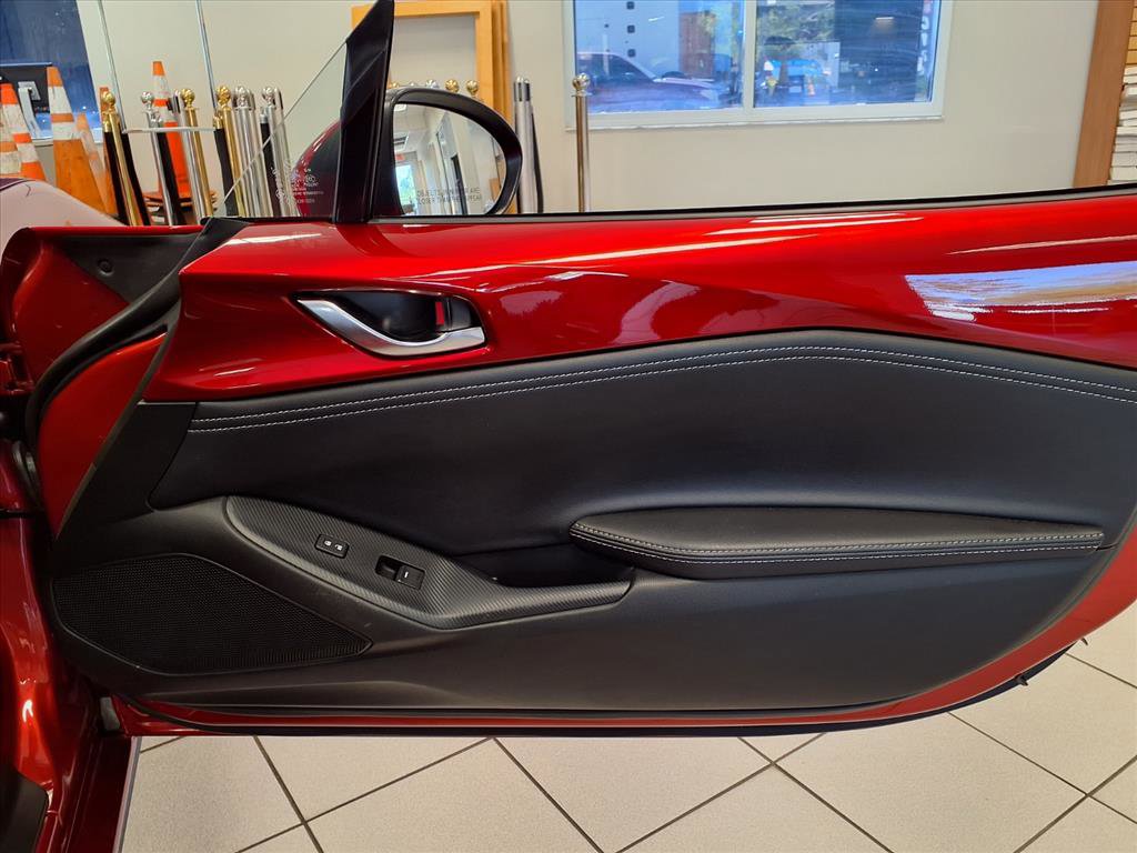 Used 2023 MAZDA MX-5 Miata Grand Touring w/ Weather Package image 11