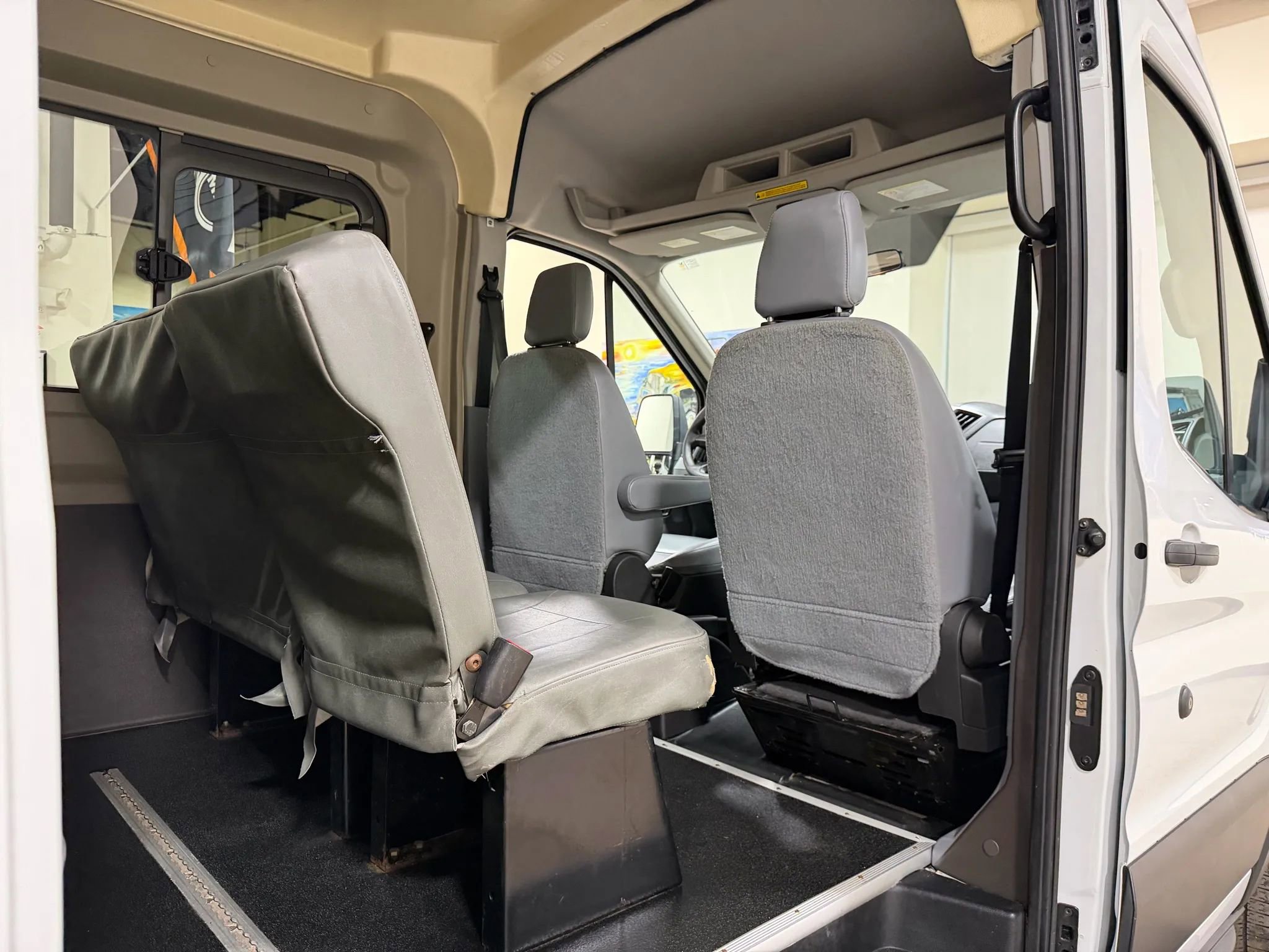 Used 2015 Ford Transit 250 148 Medium Roof w/ Exterior Upgrade Package RWD image 29