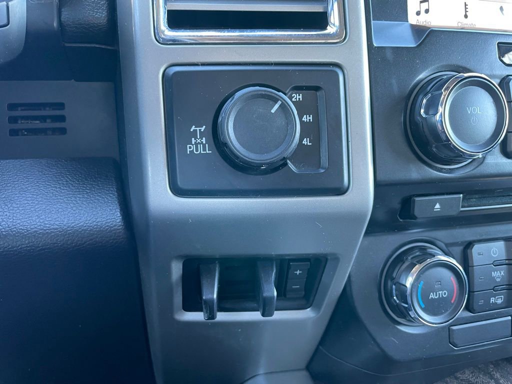 Used 2017 Ford F250 Lariat w/ Snow Plow Prep Package AWD/4WD image 47