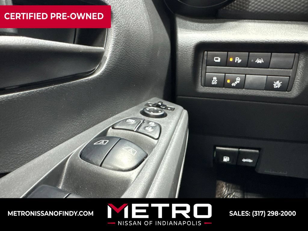 Used 2025 Nissan Kicks Play S FWD image 9