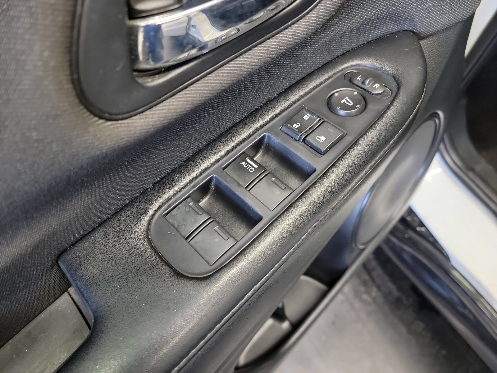 Used 2020 Honda HR-V Sport image 14