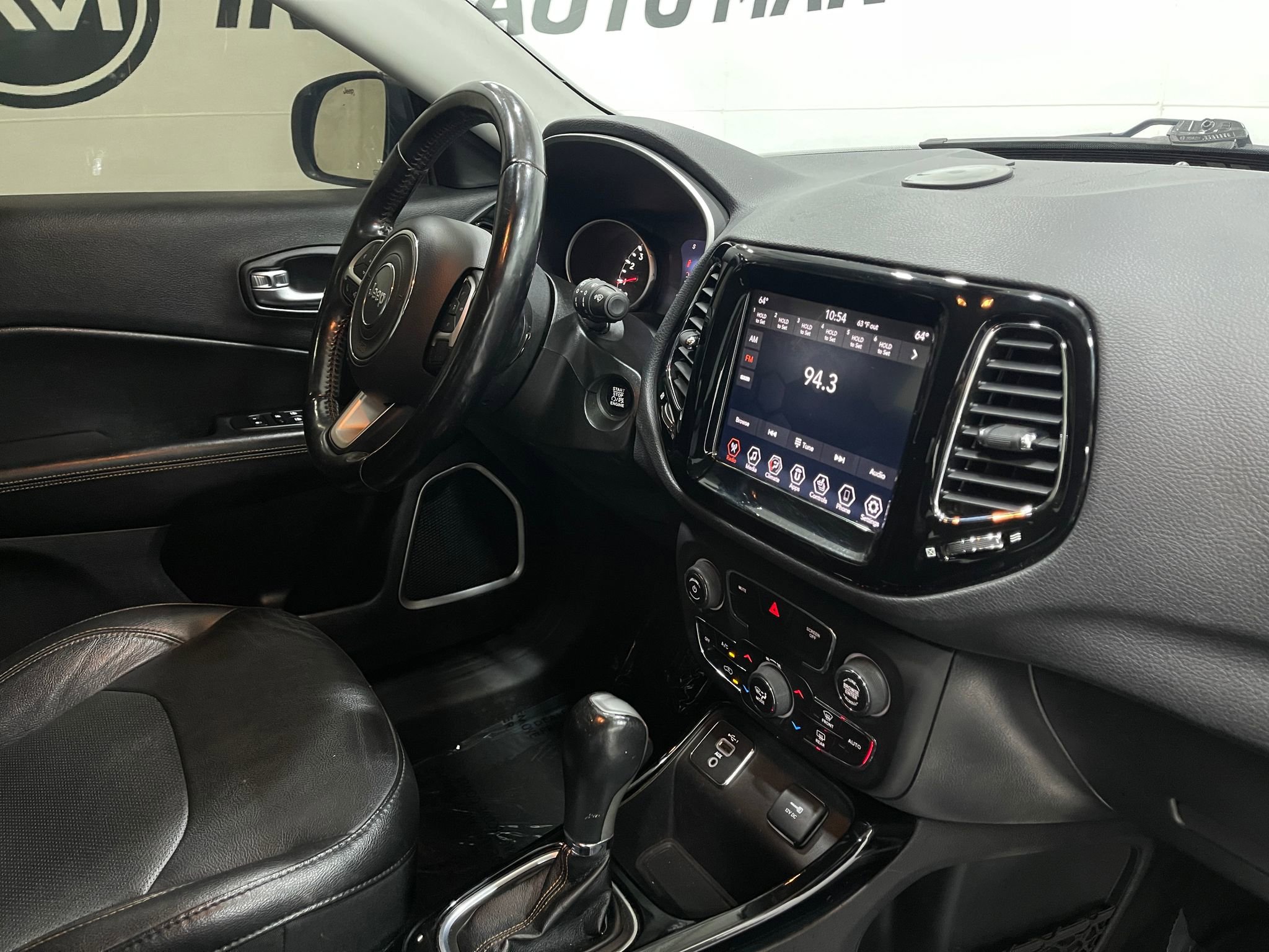 Used 2020 Jeep Compass Limited image 18