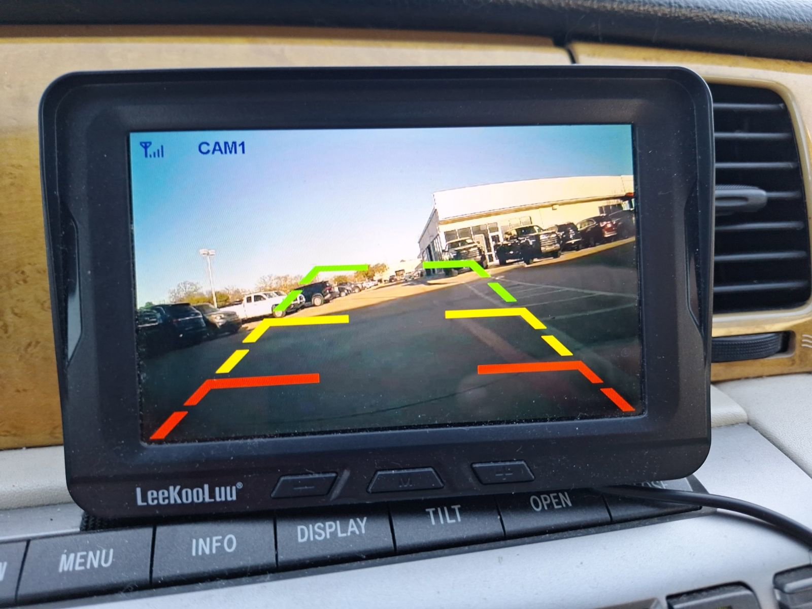 Used 2002 Lexus SC 430 Convertible image 24