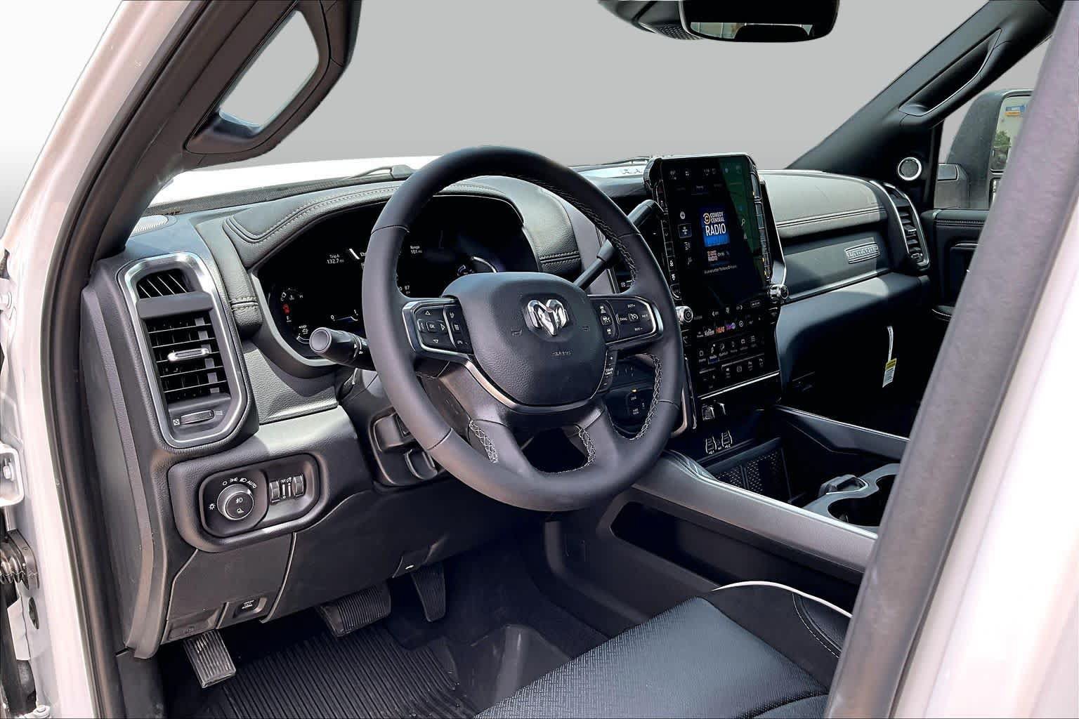 New 2026 RAM 3500 Laramie AWD/4WD image 9