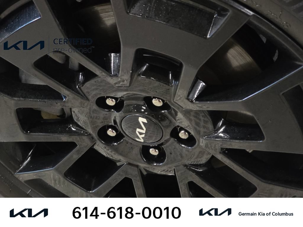 Certified 2022 Kia Telluride EX w/ EX Premium Package AWD/4WD image 12