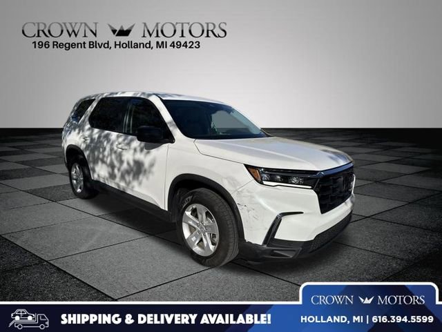Used 2023 Honda Pilot LX image 1