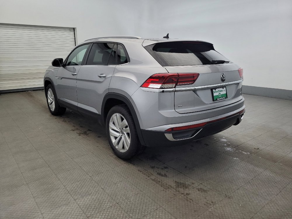 Used 2020 Volkswagen Atlas Cross Sport SE w/ Panoramic Sunroof Package image 5