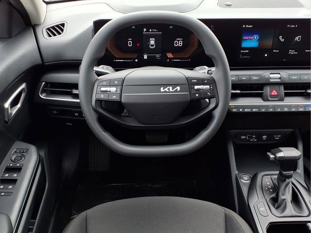 New 2026 Kia K4 LX image 4