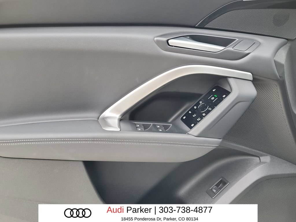 Used 2025 Audi Q5 Premium w/ Convenience Package AWD/4WD image 6