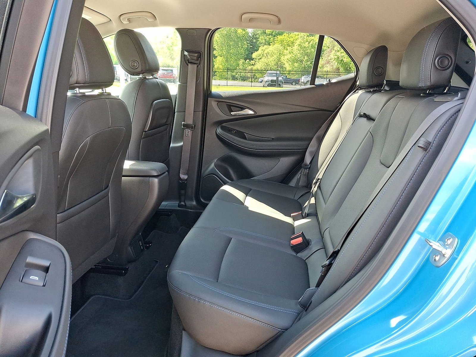 Used 2025 Buick Encore GX Sport Touring w/ Comfort Package FWD image 20