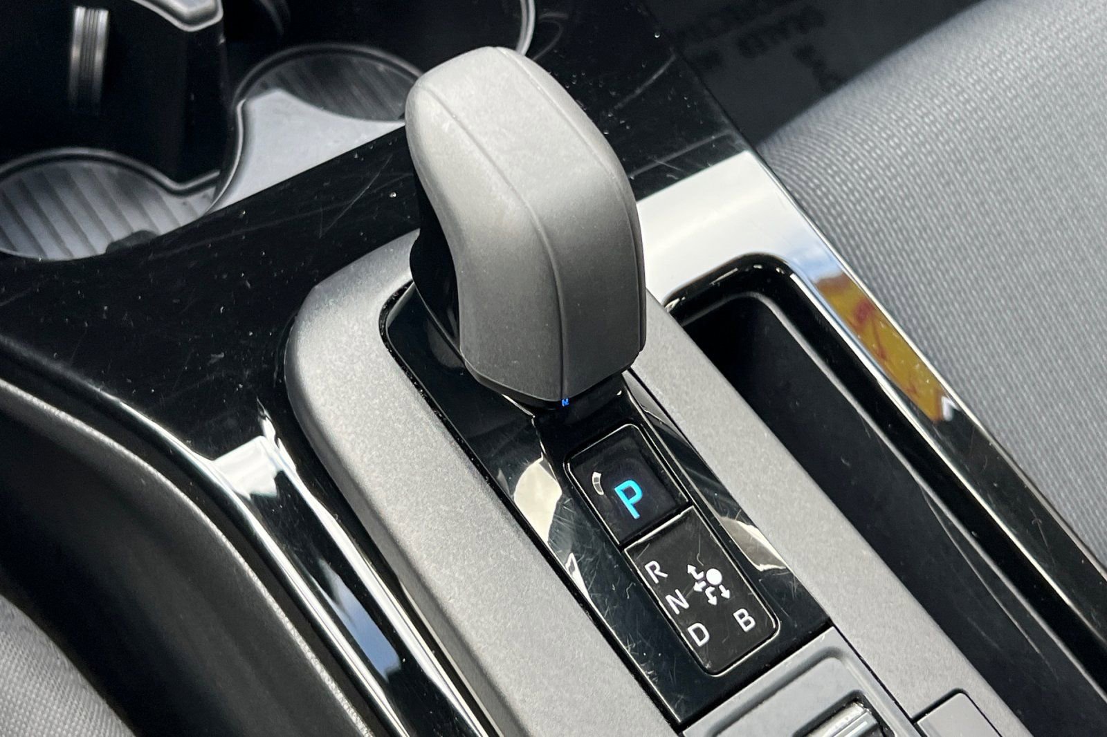 Used 2024 Toyota Prius LE image 24